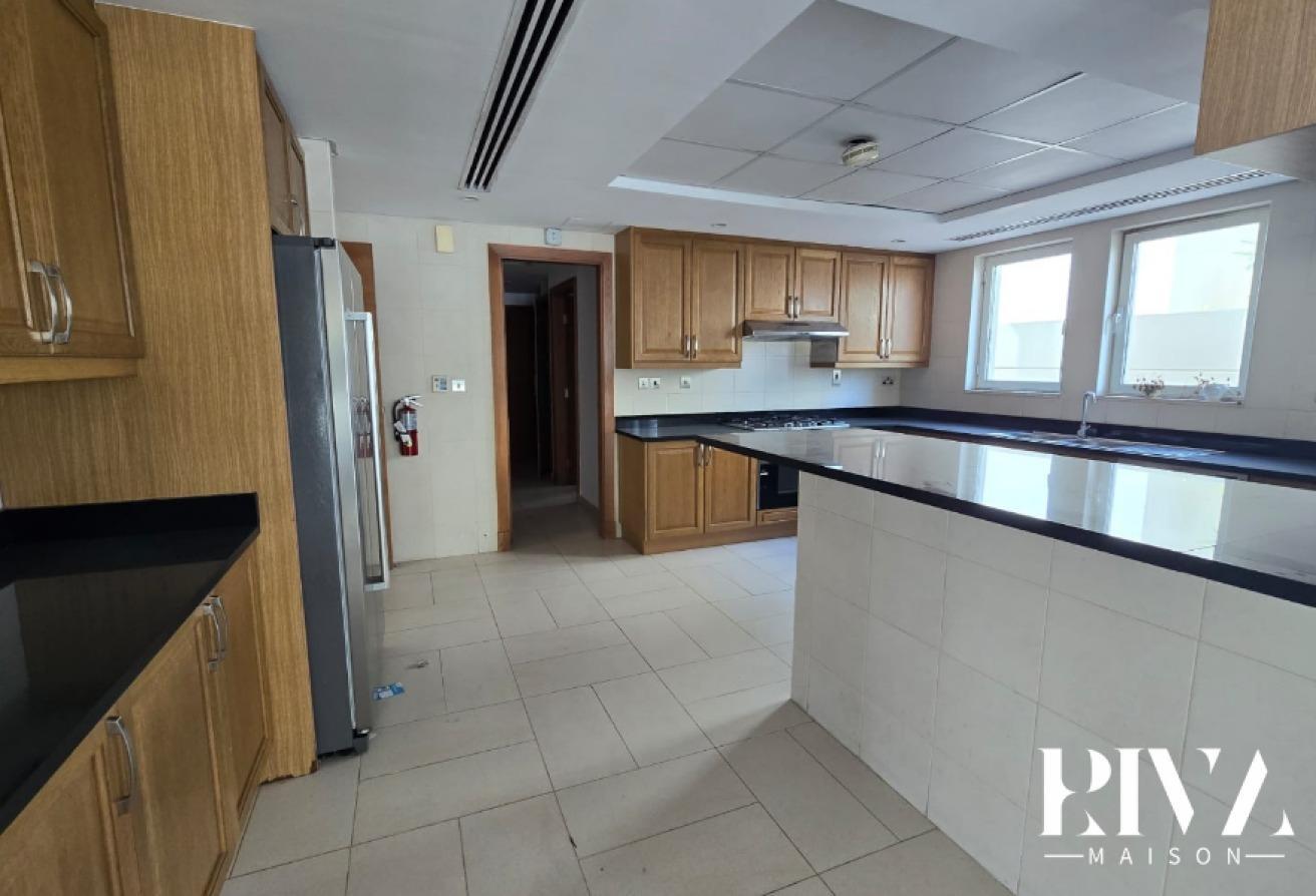 Upgraded Villa| Private Pool | Vacant | JP photo 18