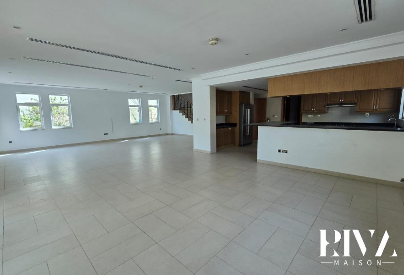 Upgraded Villa| Private Pool | Vacant | JP photo 5