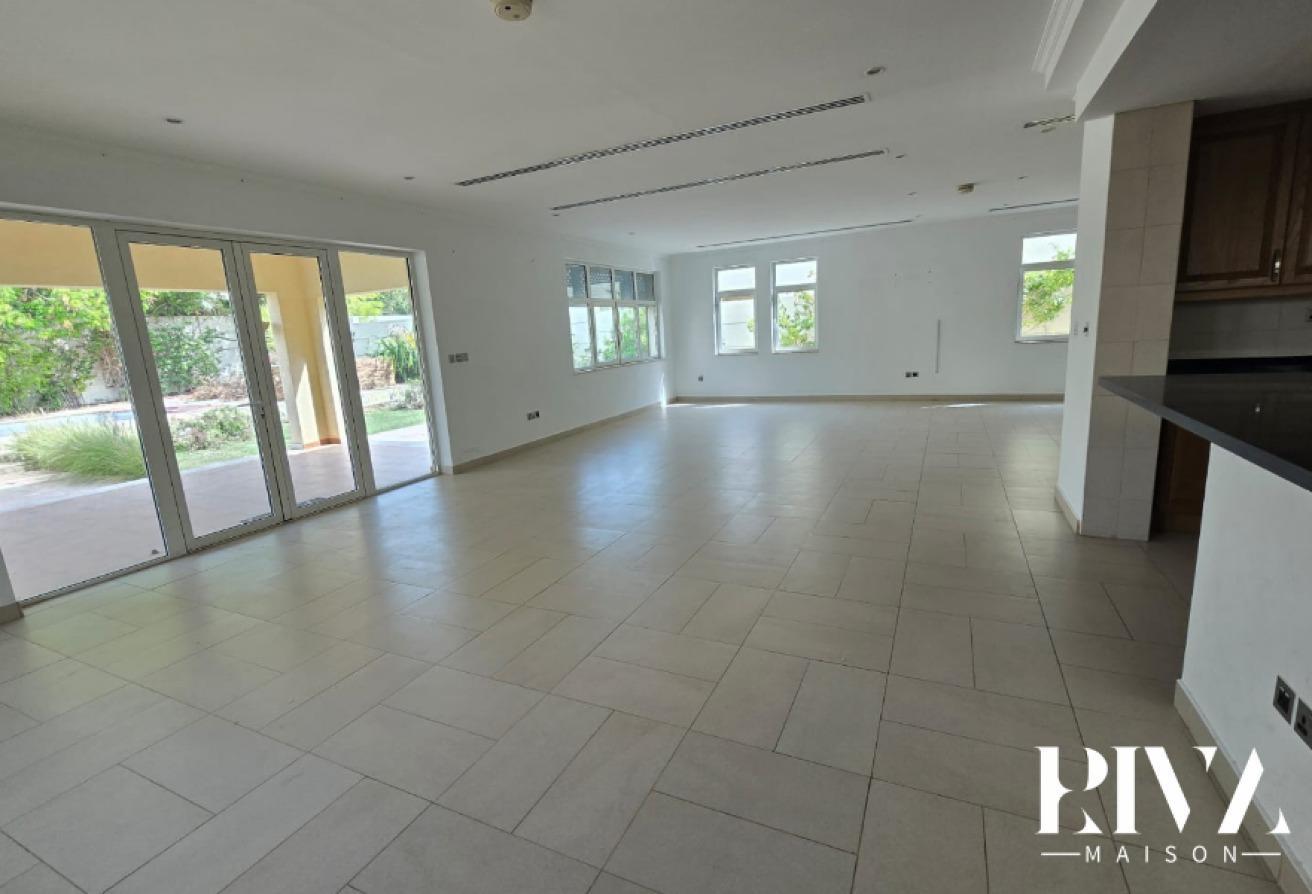 Upgraded Villa| Private Pool | Vacant | JP photo 4