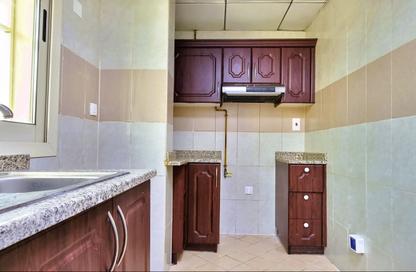 Apartment - 2 Bedrooms - 2 Bathrooms for rent in Al Muteena - Deira - Dubai