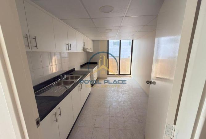69892627 - Property Image 3