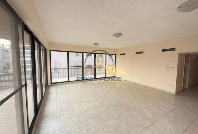 69892627 - Property Main Image