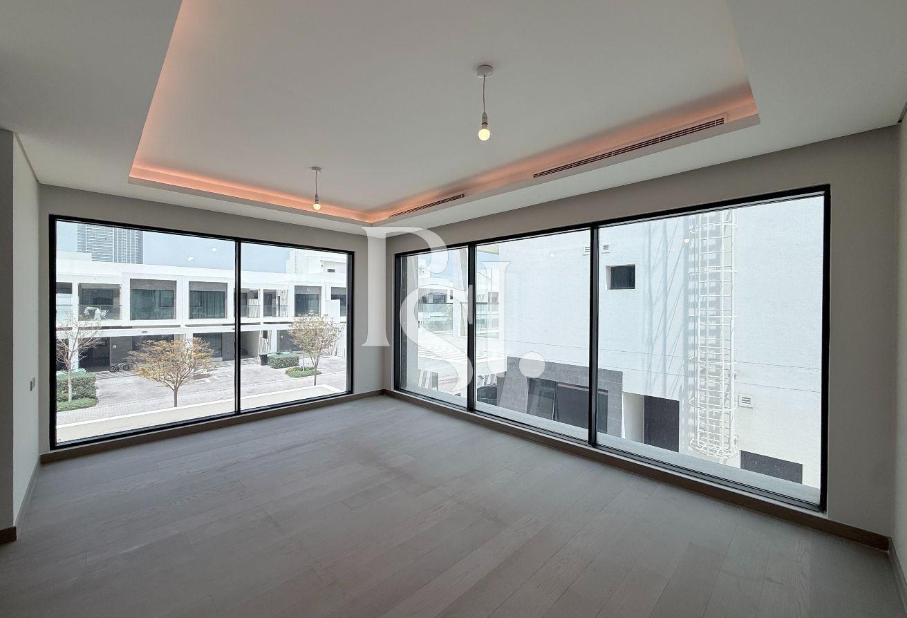 Brand New | Corner Unit | Single Row photo 18
