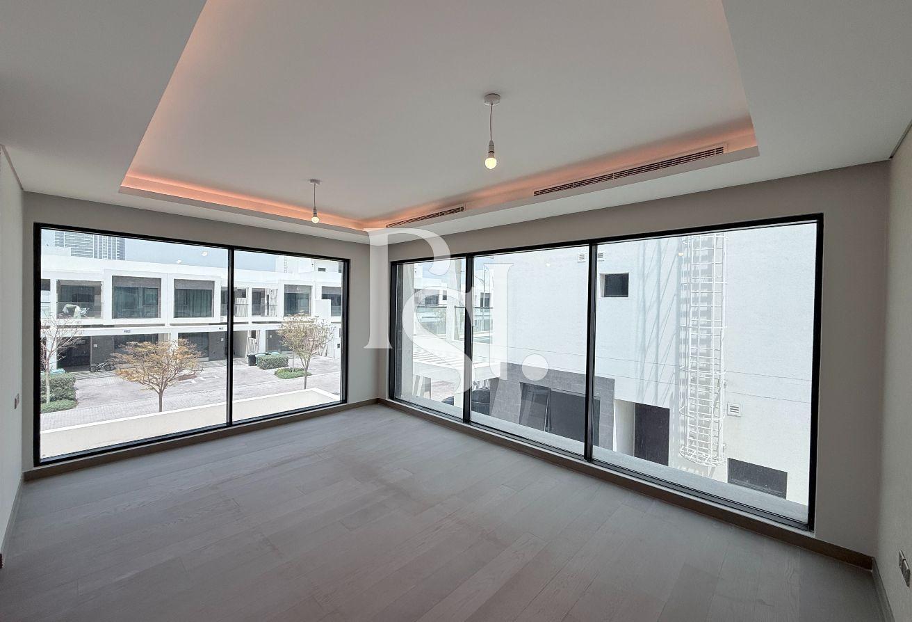 Brand New | Corner Unit | Single Row photo 19