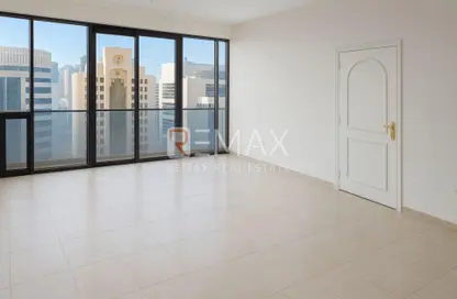 شقة للايجار في الزاهية - أبوظبي