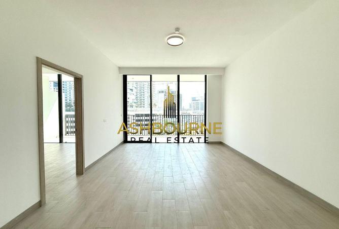 73111638 - Property Image 2