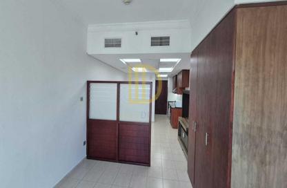 Apartment - Studio - 1 Bathroom for rent in Lake View Tower - JLT Cluster B - Jumeirah Lake Towers - Dubai