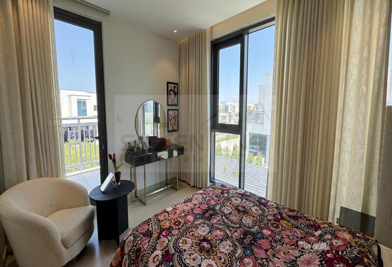 Fully Furnished| Prime Location | Corner Unit photo 17