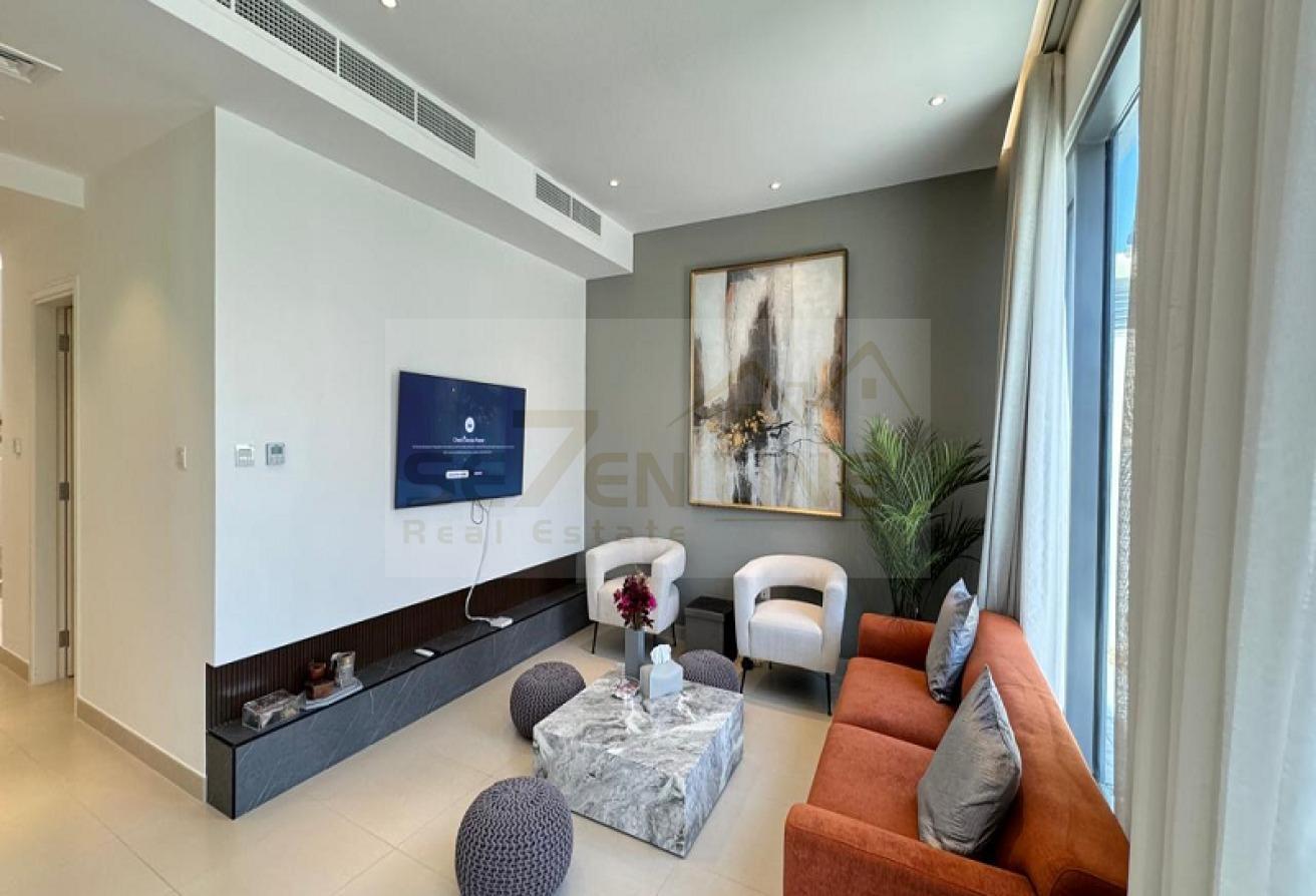 Fully Furnished| Prime Location | Corner Unit photo 3