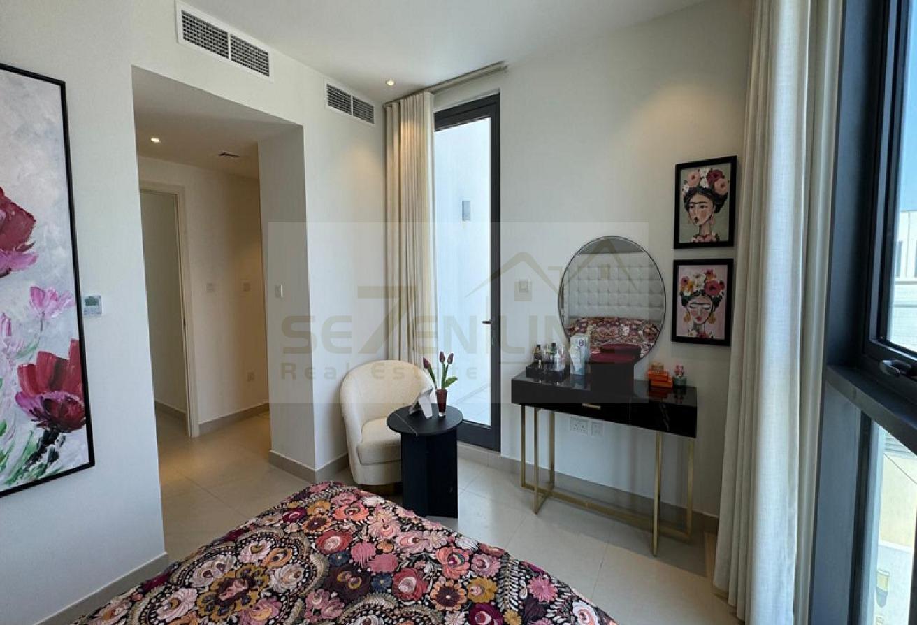 Fully Furnished| Prime Location | Corner Unit photo 19