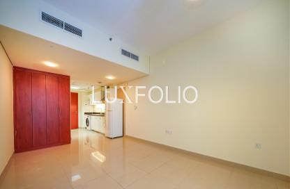 Apartment - 1 Bedroom - 1 Bathroom for rent in Park Towers - DIFC - Dubai