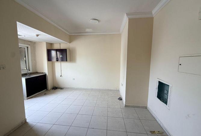 63642139 - Property Main Image