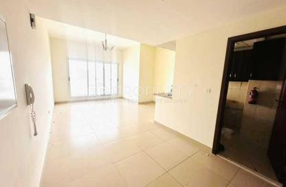 Apartment - Studio - 1 Bathroom for rent in Stadium Point - Dubai Sports City - Dubai