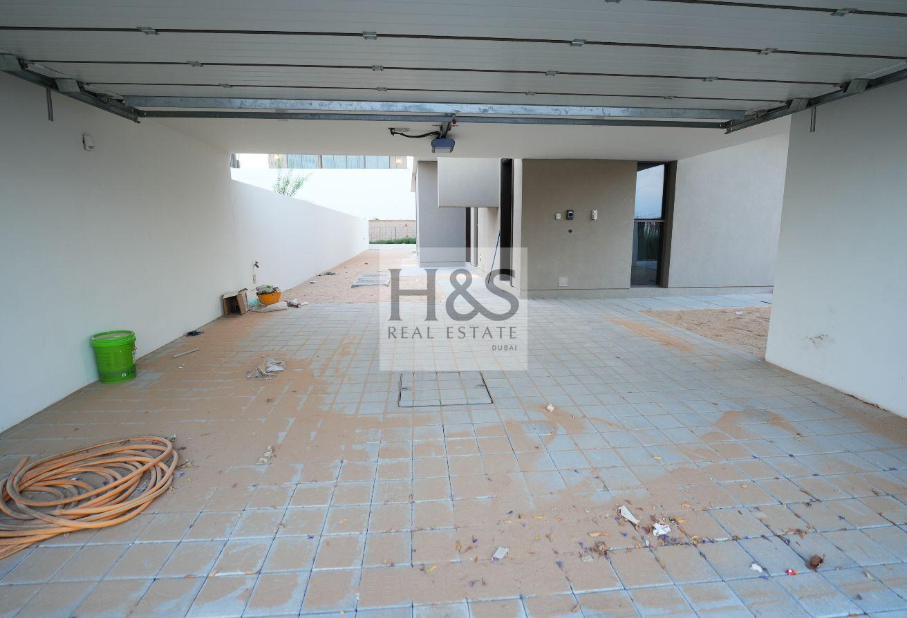 Type B Villa | 5BR + Maid | Single Row | Vastu photo 18