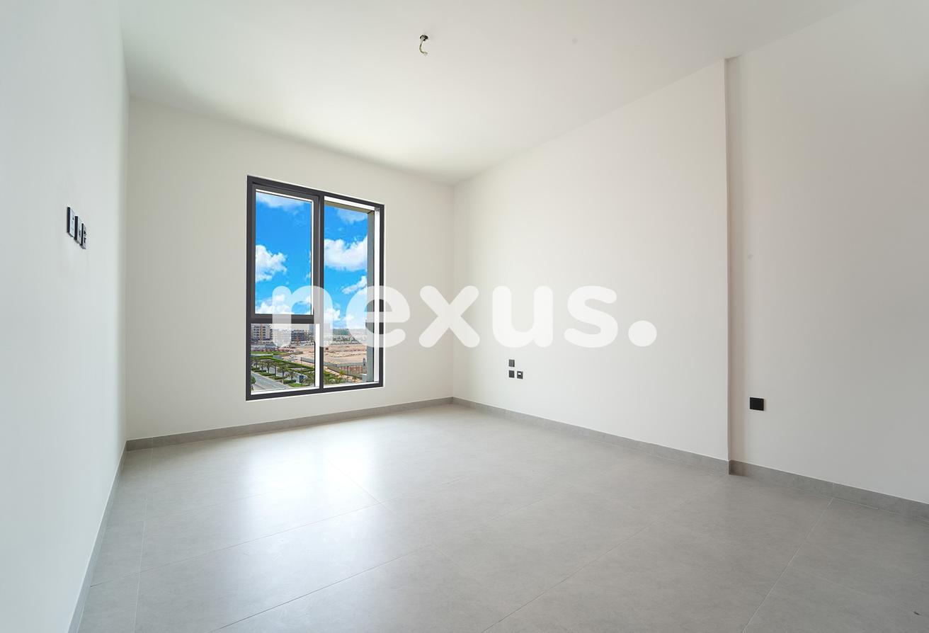 Brand New | Spacious | Near to School | Vacant photo 7