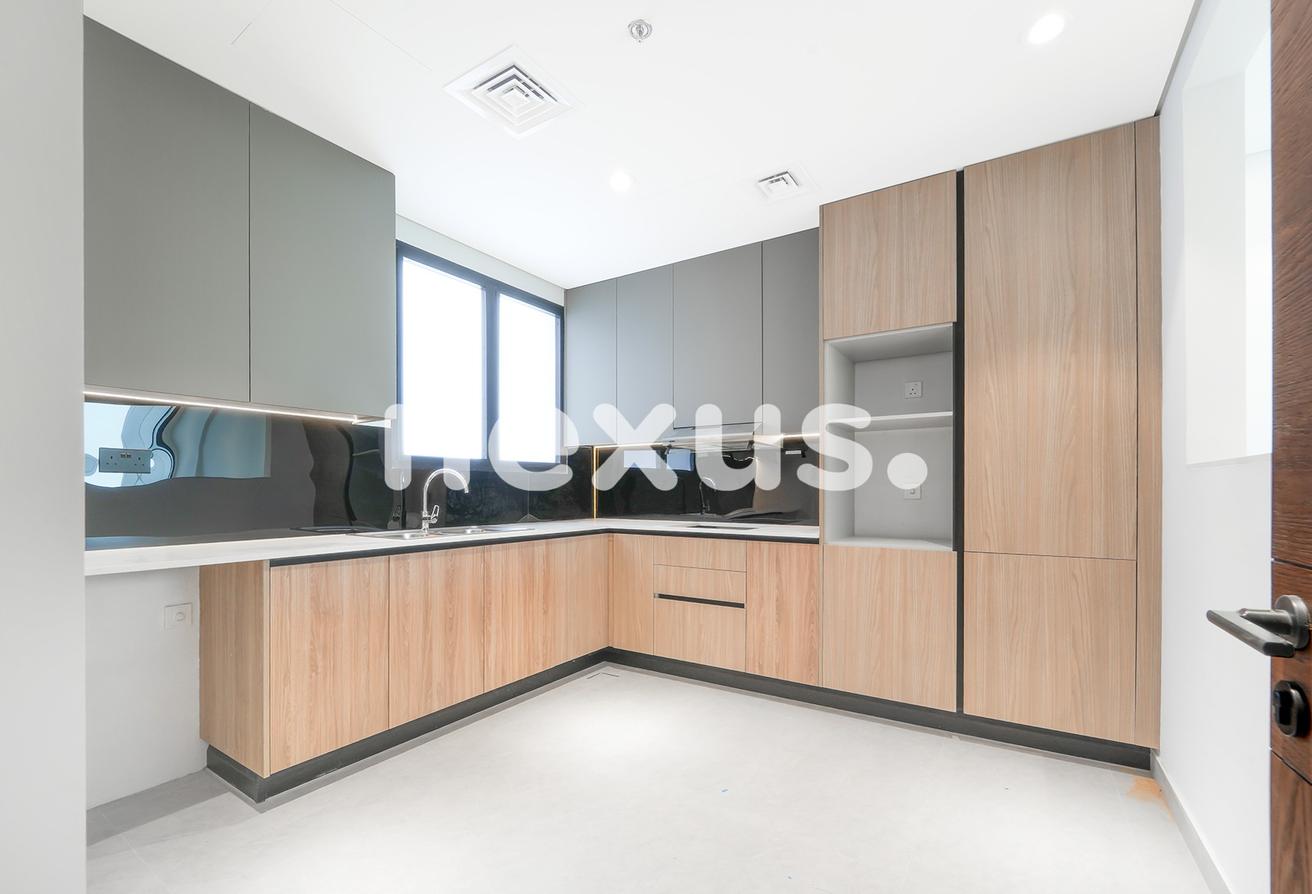 Brand New | Spacious | Near to School | Vacant photo 4