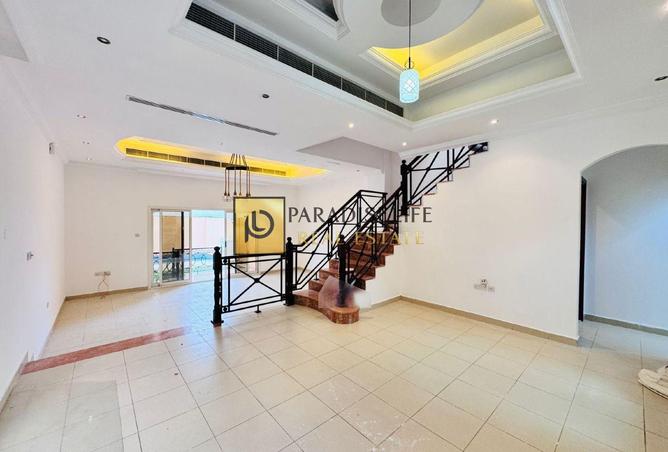 68274422 - Property Image 3