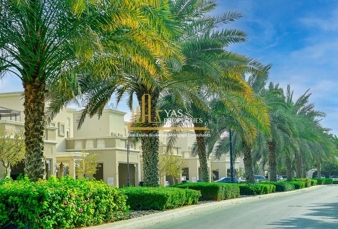 Corner Plot | Spacious Garden | 4BR+ Maid