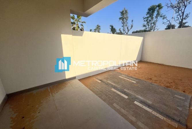 74637656 - Property Image 2