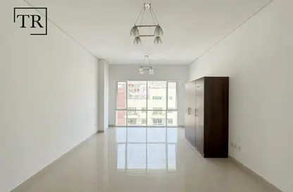 شقة - 1 حمام للايجار في برج نوفا - واحة دبي للسيليكون - دبي