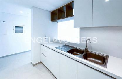Apartment - 3 Bedrooms - 4 Bathrooms for sale in Downtown Views II Tower 1 - Downtown Views II - Zabeel 2 - Zabeel - Dubai