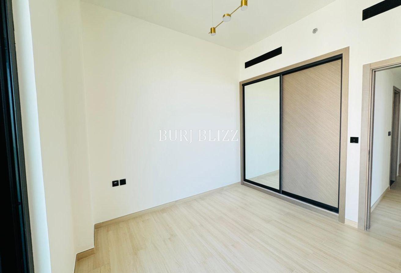Contemporary 1BR | Smart Home Feature | Vacant photo 7
