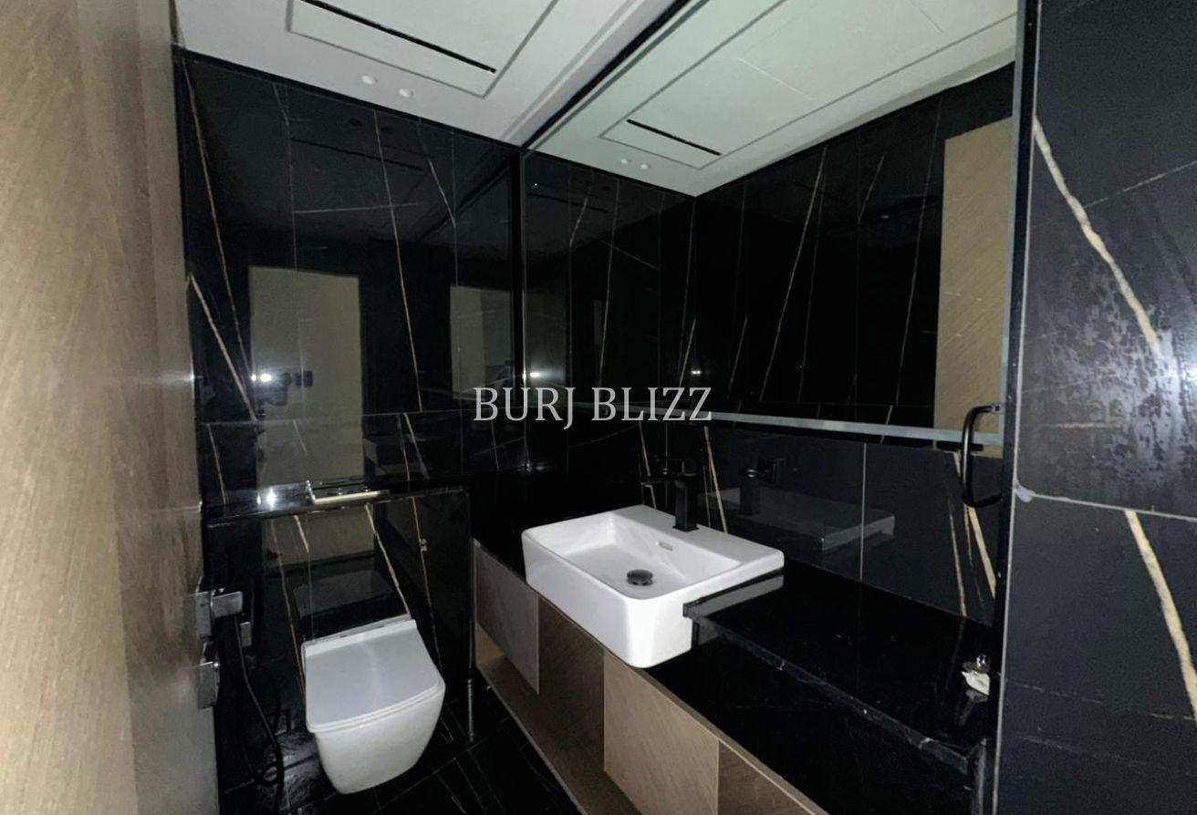 Contemporary 1BR | Smart Home Feature | Vacant photo 8