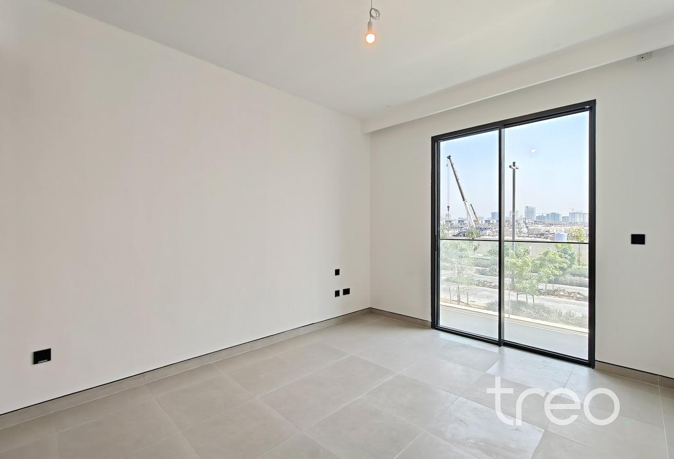 Single Row | Vacant Now | Modern | Spacious photo 20