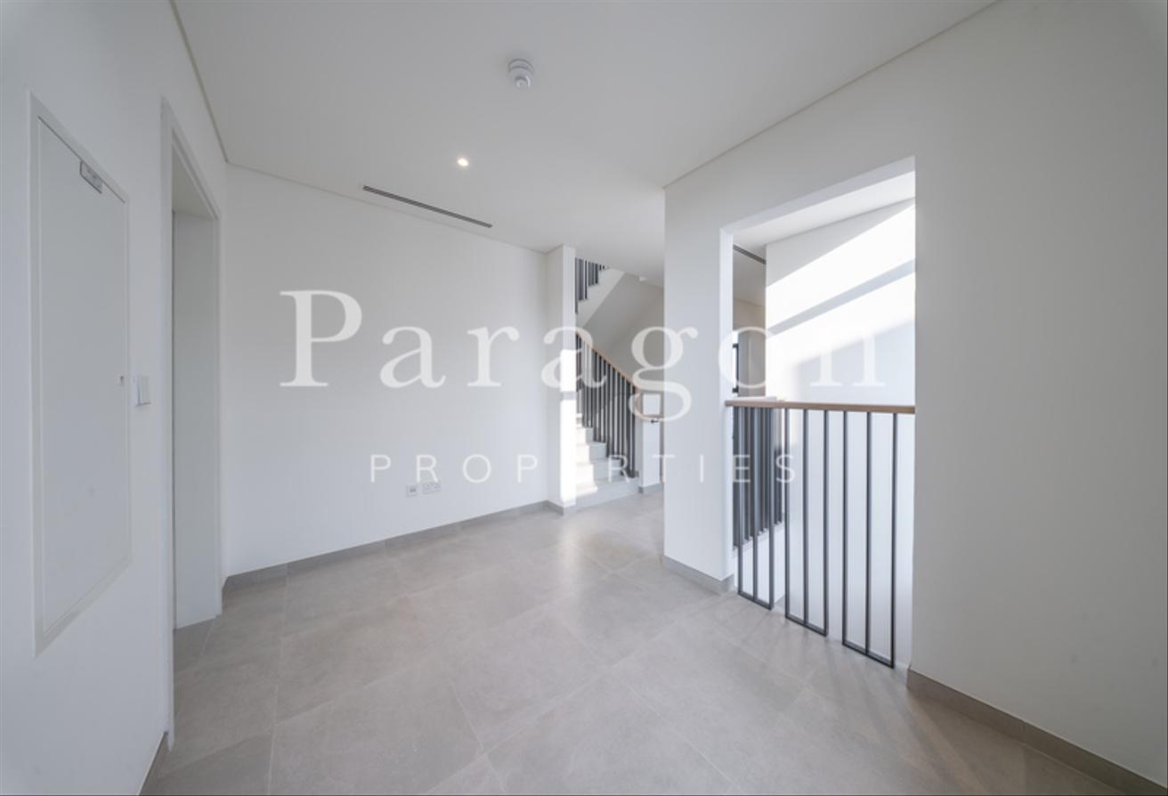 Corner Unit | On The Park | Large Plot photo 13