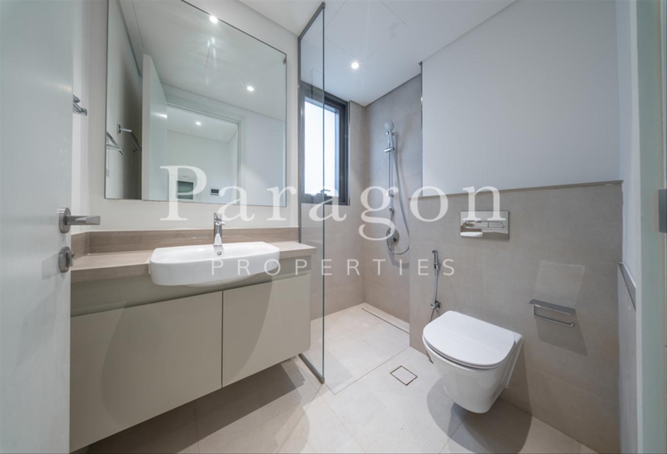 Corner Unit | On The Park | Large Plot photo 17