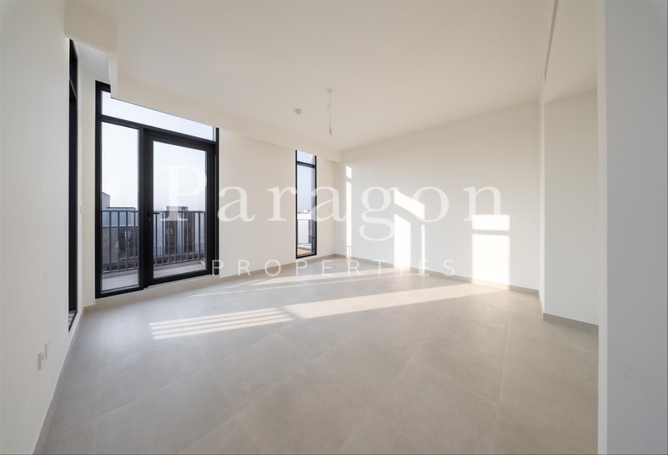 Corner Unit | On The Park | Large Plot photo 25