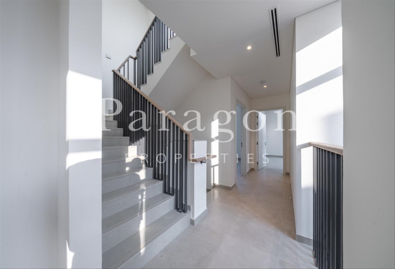 Corner Unit | On The Park | Large Plot photo 26