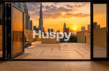 Apartment - 3 Bedrooms - 5 Bathrooms for sale in Boulevard Point - Downtown Dubai - Dubai