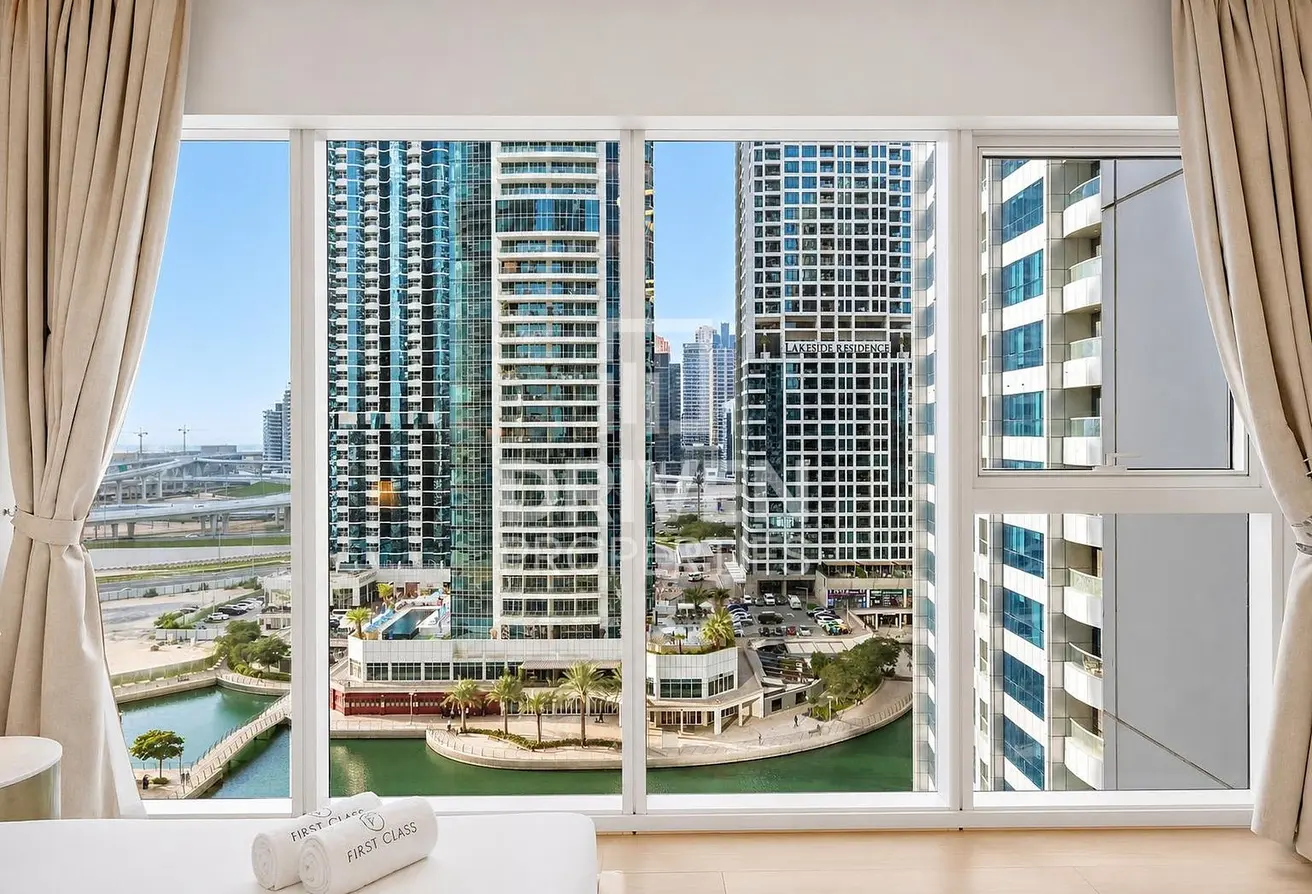 153296101 - Property Main Image