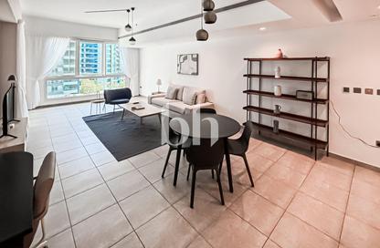 Apartment - 2 Bedrooms - 3 Bathrooms for rent in Marina Residences 1 - Marina Residences - Palm Jumeirah - Dubai