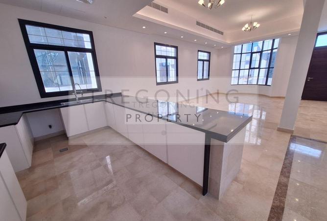 62477256 - Property Image 3