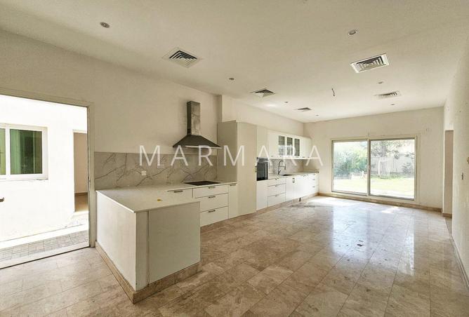 113695273 - Property Image 3