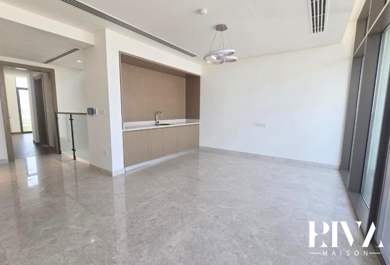 Exclusive Villa | Prime Location | Tilal Al Furjan photo 7