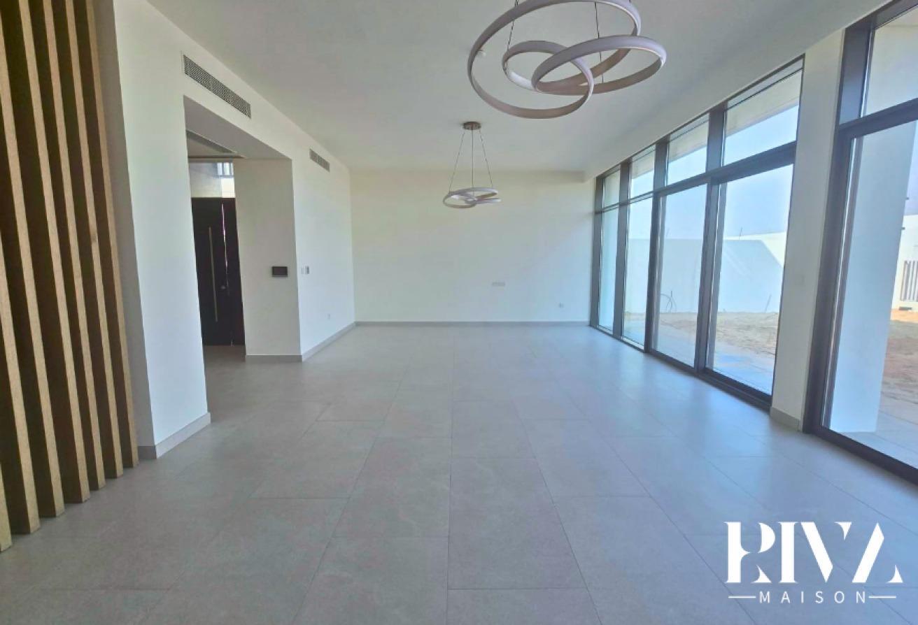 Exclusive Villa | Prime Location | Tilal Al Furjan photo 3