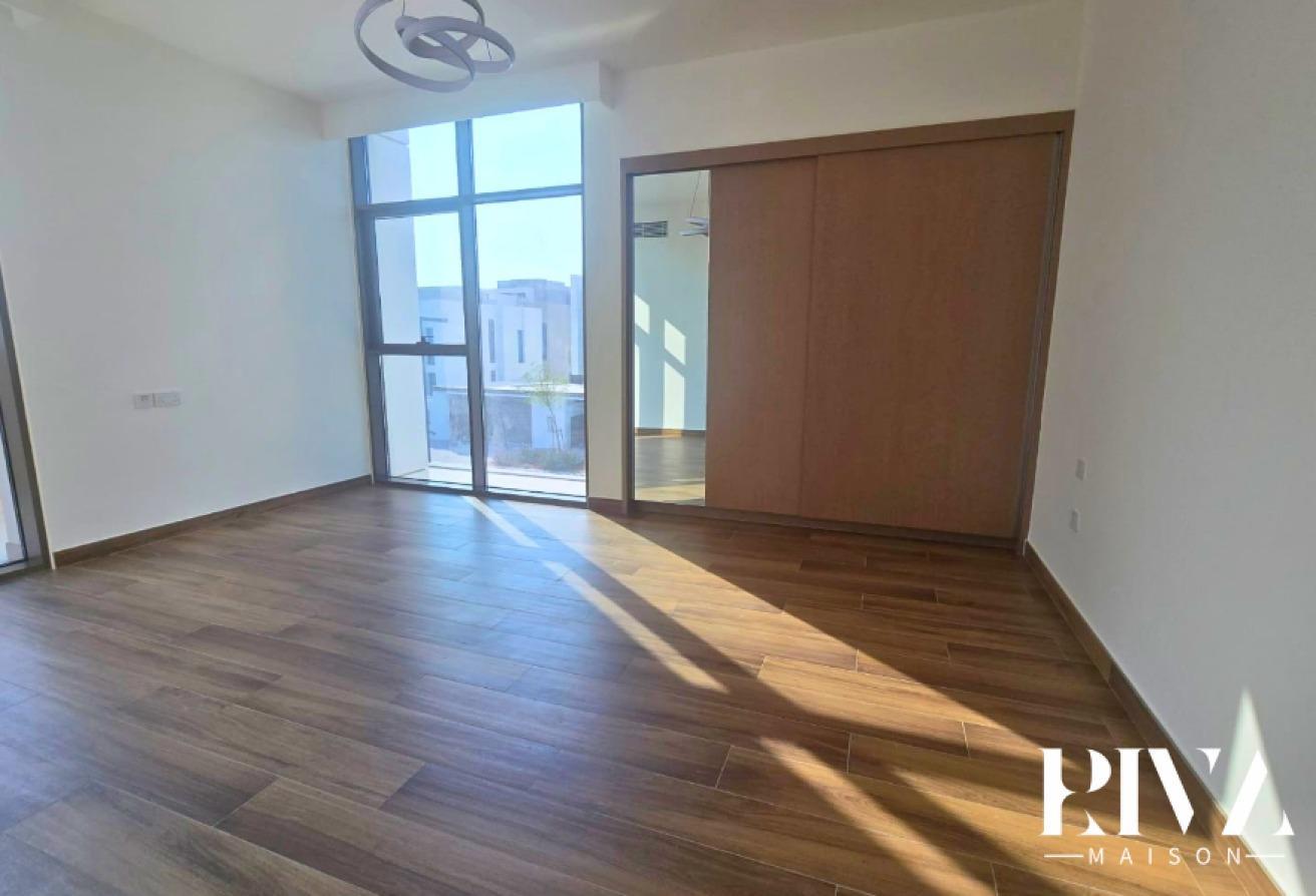 Exclusive Villa | Prime Location | Tilal Al Furjan photo 12