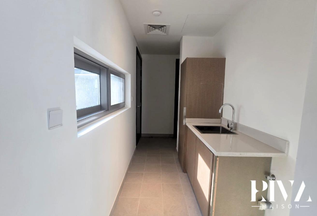 Exclusive Villa | Prime Location | Tilal Al Furjan photo 15