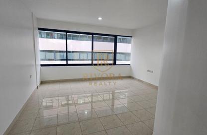 Apartment - 4 - 5 for rent in Al Khaleej Centre Area - Al Raffa - Bur Dubai - Dubai