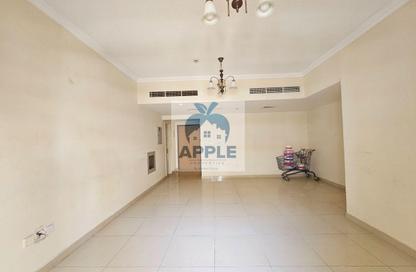 Apartment - 3 Bedrooms - 3 Bathrooms for rent in Muwaileh 3 Building - Muwaileh - Sharjah