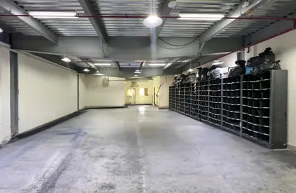Warehouse - Studio for rent in Al Quoz 3 - Al Quoz - Dubai