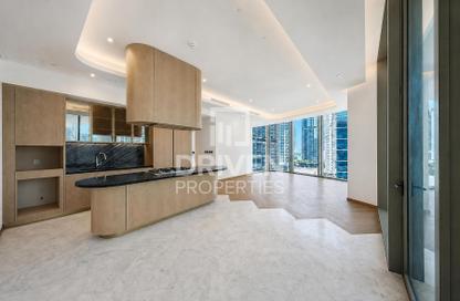 Apartment - 2 - 4 for rent in Jumeirah Living Business Bay - Peninsula - Business Bay - Dubai