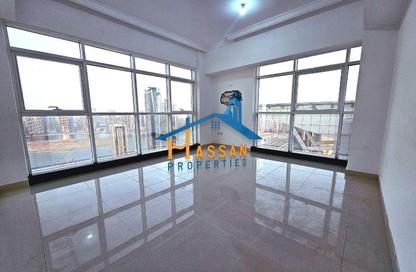 Apartment - 2 Bedrooms - 3 Bathrooms for rent in Al Mamzar - Al Mamzar - Sharjah - Sharjah