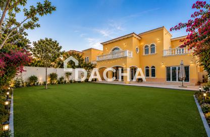 Villa - 5 Bedrooms - 5 Bathrooms for rent in District 2 - Jumeirah Park - Dubai