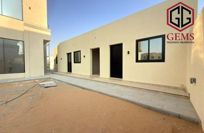 Villa - 5 - 6 for rent in Al Aweer 1 - Al Aweer - Dubai