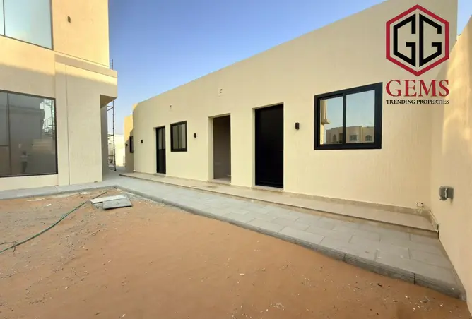 163718131 - Property Image 3