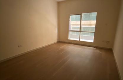 Apartment - 2 - 3 for sale in Dar Al Majaz - Jamal Abdul Nasser Street - Al Majaz - Sharjah